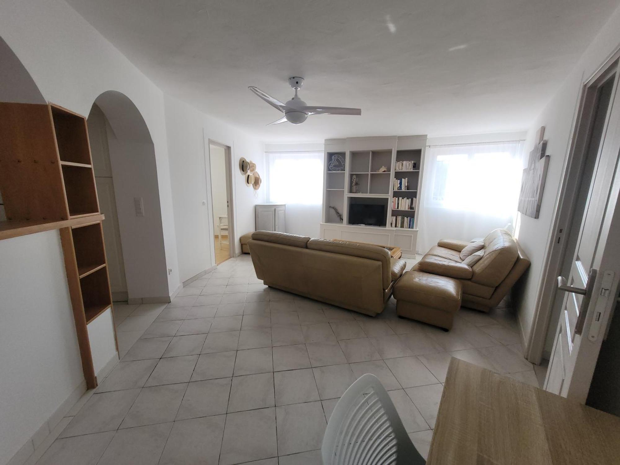 A Louer De 4 Pieces A Golfe De St-tropez Vakantiehuis